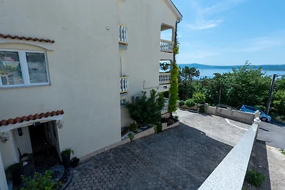 Apartman Lucija 4 by Villas Guide