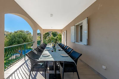 Villa Sunrise by Villas Guide