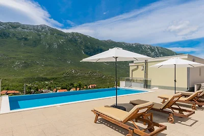Villa Rusula -Makarska by Villas Guide