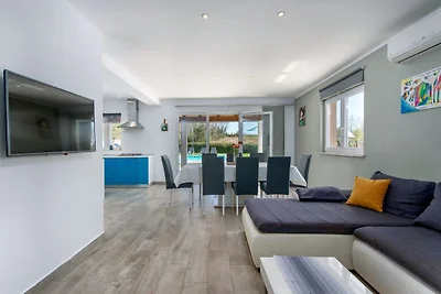 Villa Perhat by Villas Guide