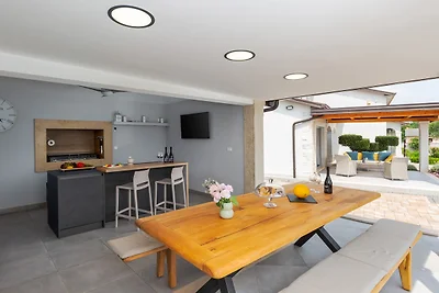 Villa Filton by Villas Guide