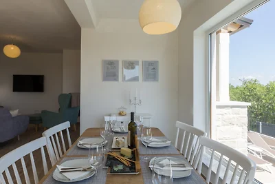 Villa Skarline by Villas Guide
