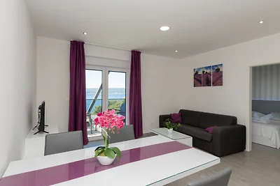 Apartman Mia 5 - Omiš by Villas Guide