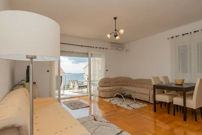Apartman Olivera-Trogir by Villas Guide