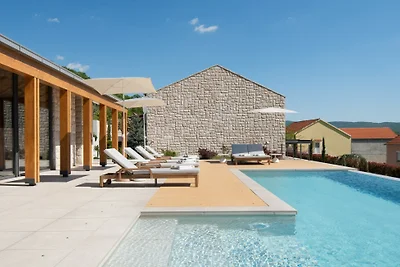 Villa Terra Moro - Split by Villas Guide