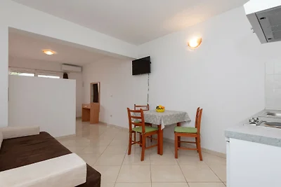 Studio Apartman Erstic 2 - Baška Voda by Vill...