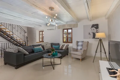 Villa Jadreska by Villas Guide