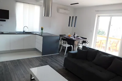 Luxury Villa Mer pool apartman by Villas...