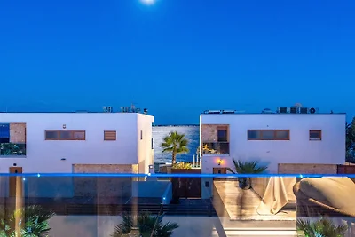 Suva Punta Elite by Villas Guide