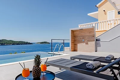 Villa Evia by Villas Guide