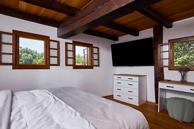 Villa 77 by Villas Guide