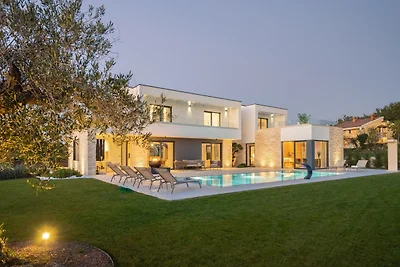 Villa Asmoa by Villas Guide