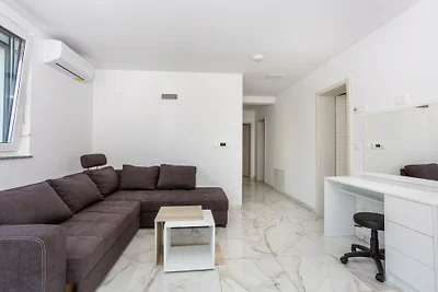 Villa Nada sea view&whirpool island Krk by...