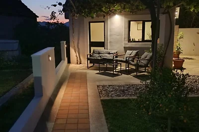 Apartman Family Covic 2 by Villas Guide