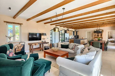 Villa Rapavel by Villas Guide
