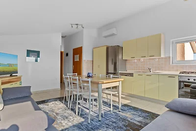 Apartment Petrinic-Sea View & Pool by Villas...