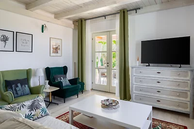 Villa GF25 by Villas Guide