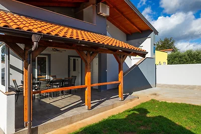 Villa Katarina - Peroj by Villas Guide