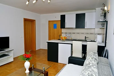 Apartman Zora 1 by Villas Guide
