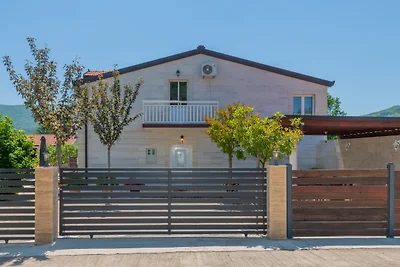 Villa Ivana-Makarska by Villas Guide