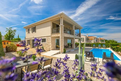 Villa Casa Nova by Villas Guide