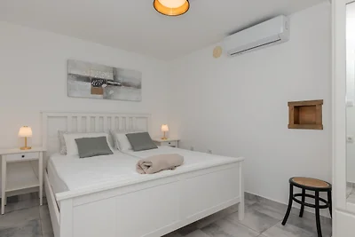 Villa Pave-Makarska by Villas Guide