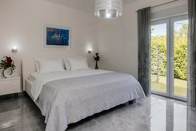 Villa Antonija-Makarska by Villas Guide