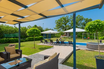 Villa Tea - Makarska by Villas Guide