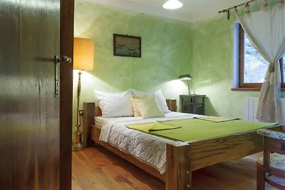 House sound of nature by Villas Guide