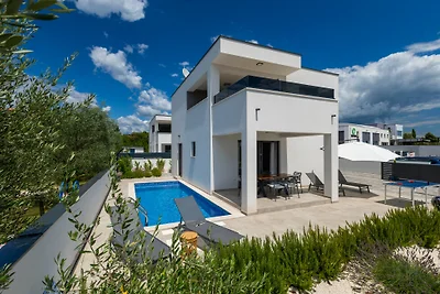 Vila Suncana Strana by Villas Guide