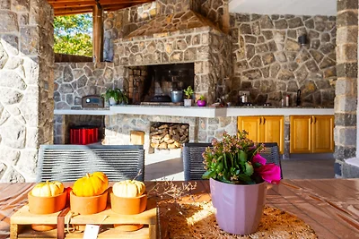 Villa Mihaela by Villas Guide