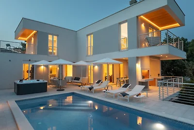 VILLA MON AMOUR by Villas Guide