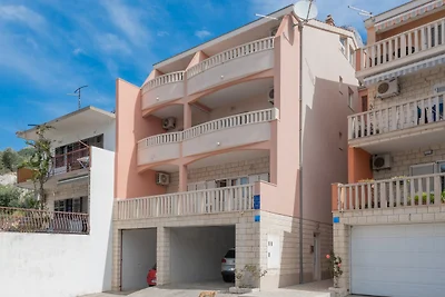 Apartman Erstic 1 - Baška Voda by Villas...