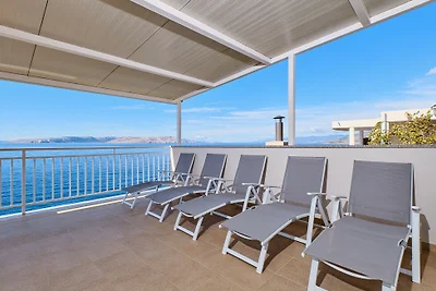 Apartman Arnia pool&beachfront by Villas...