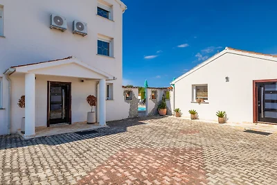 Vila Romani by Villas Guide