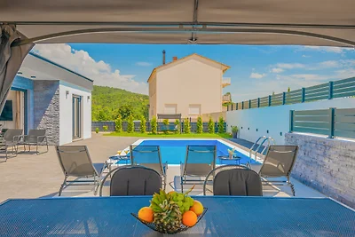 Villa Kristina - Makarska by Villas Guide