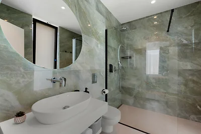 Villa Parenzo I by Villas Guide