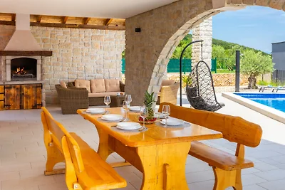 Holiday home Villa Vrbnik by Villas guide