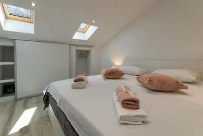 Apartman Grace 2 by Villas Guide