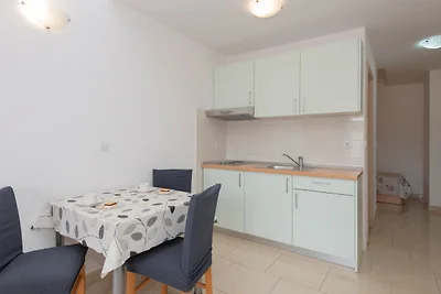 Studio Apartman Erstic 6 - Baška Voda by Vill...