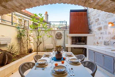 Villa Palazzo Antiqua beachfront Vis by Villa...