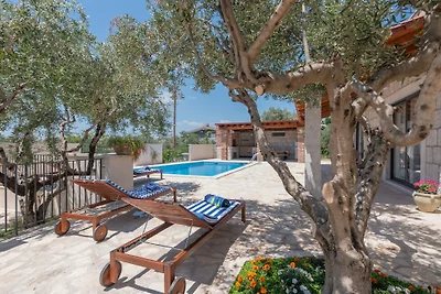 Villa Hilltop View - Split by Villas Guide