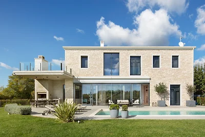 Villa Valens by Villas Guide
