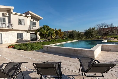 Villa Dolina Opuzen by Villas Guide