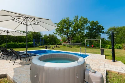 Villa Tea - Makarska by Villas Guide