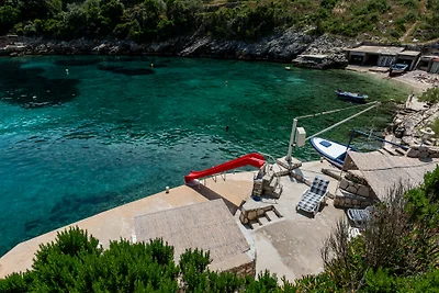 APARTMAN ÐONI 2 by Villas Guide