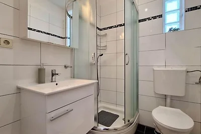 Melone Apartman 2 Dramalj by Villas Guide