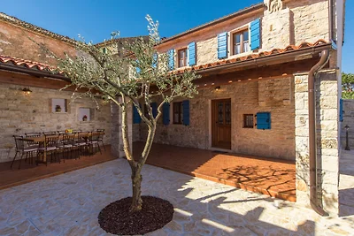 Heritage Villa Croc by Villas Guide