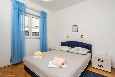 Charm Apartment by Villas Guide