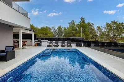 Villa Shaula by Villas Guide